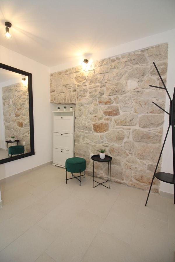 Ghetto Apartment พรีมอชเตน ภายนอก รูปภาพ