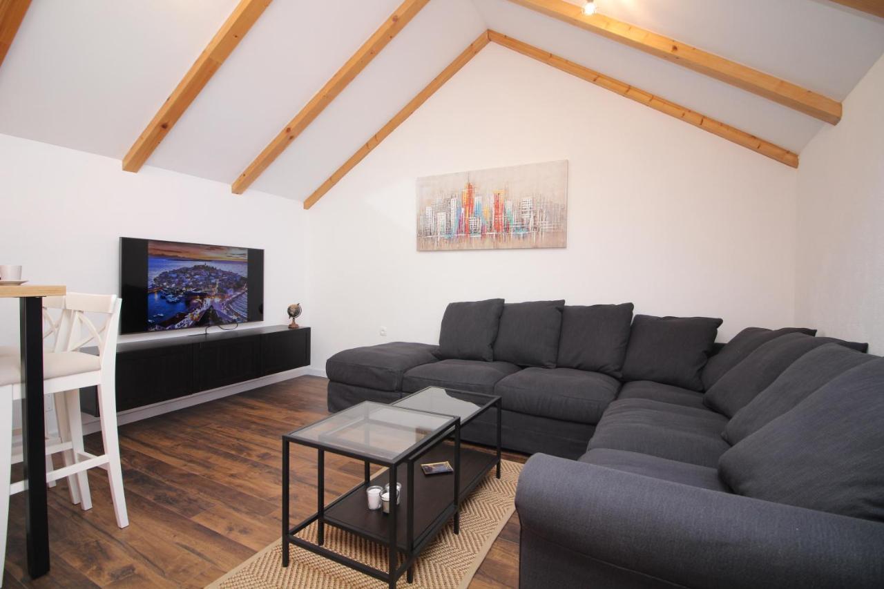 Ghetto Apartment พรีมอชเตน ภายนอก รูปภาพ