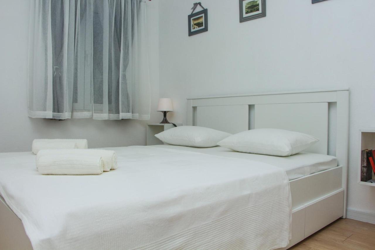 Ghetto Apartment พรีมอชเตน ภายนอก รูปภาพ